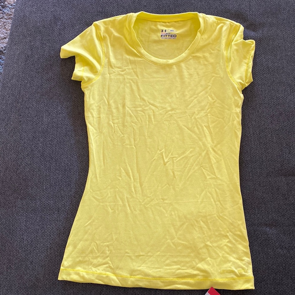 Under armour fitted heat gear top